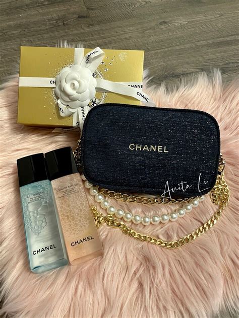 chanel skin care gifts.